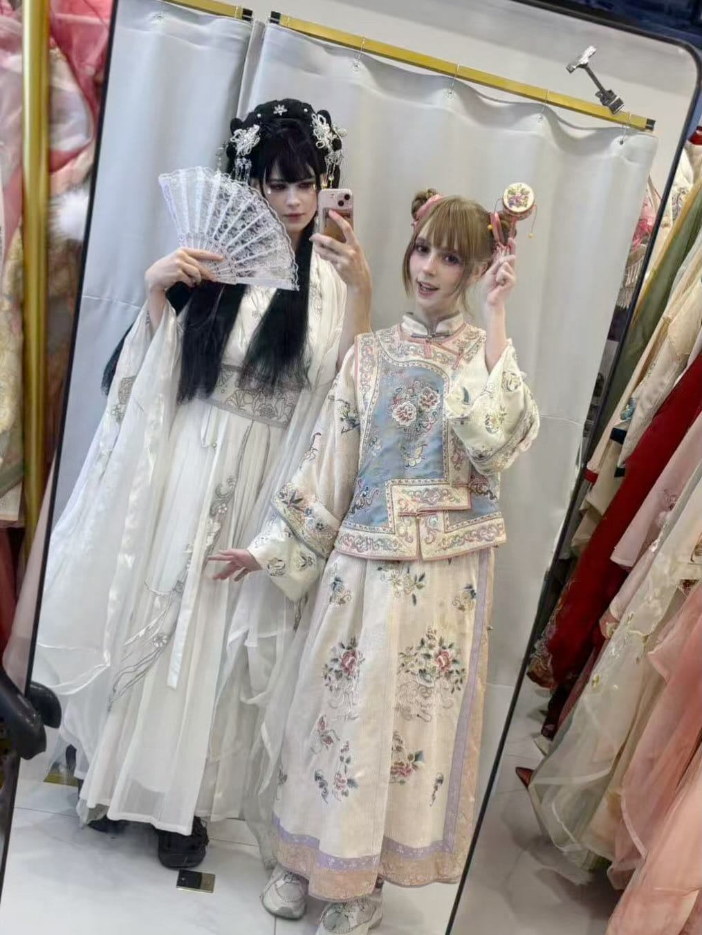 Post 1 by 𝚁𝚞𝚞┆るう🇨🇳🇯🇵🇨🇦（露） on Instagram (carousel)