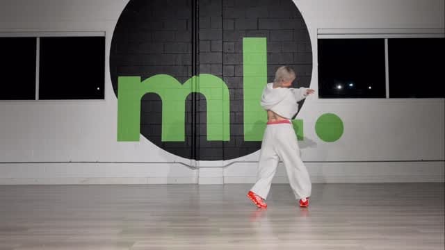 Post 9 by Ako on Instagram (video)