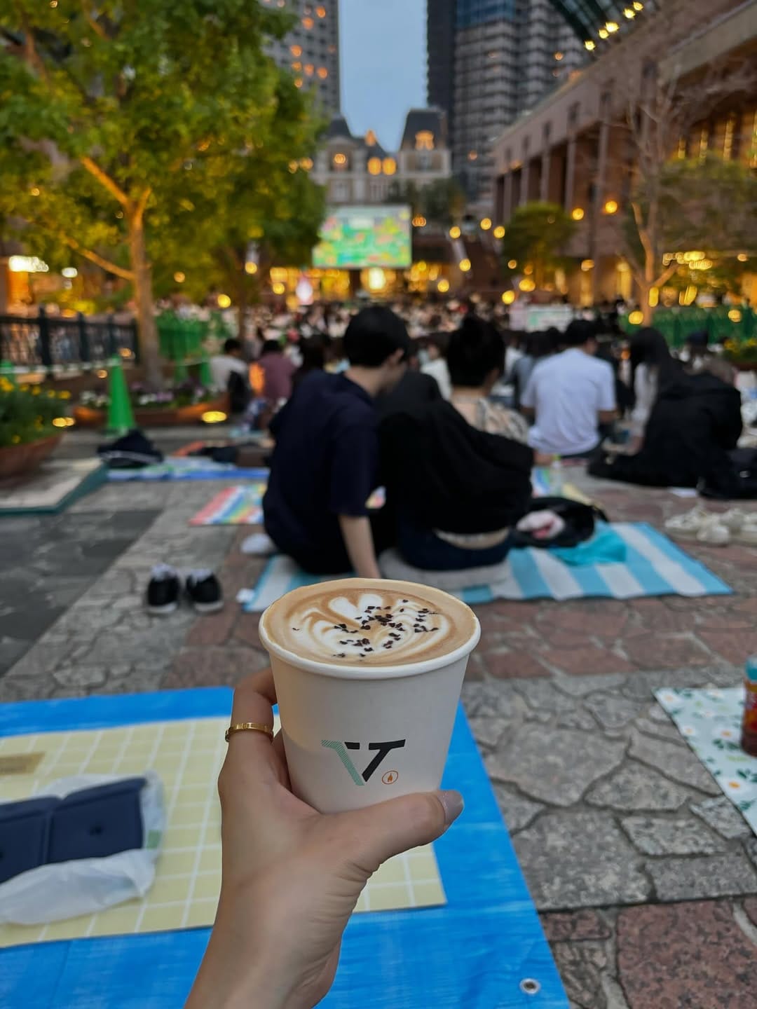 Post 3 by yucca  유카 on Instagram (carousel)