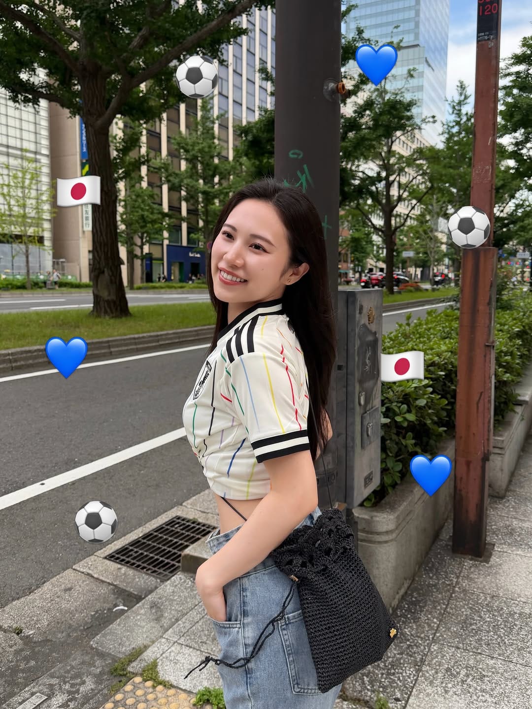 Post 2 by 香椎 康子 | Yasuko Kashii | 카시이 야스코 on Instagram (carousel)