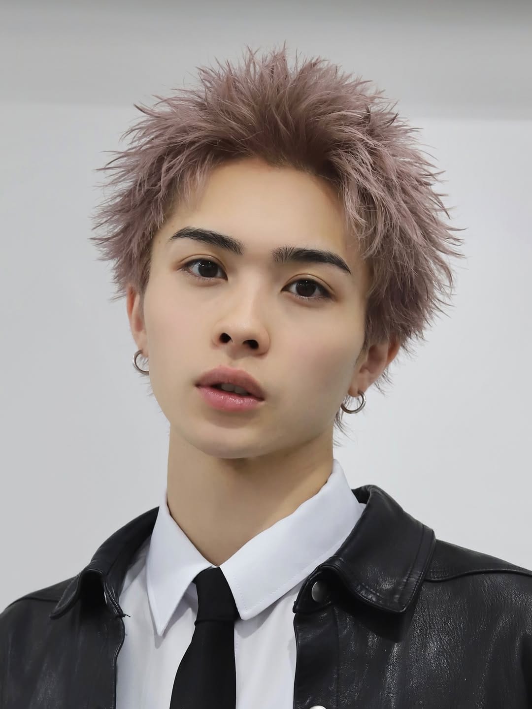 Post 2 by LUVIT 横浜 根本健太郎（ねもけん） on Instagram (carousel)