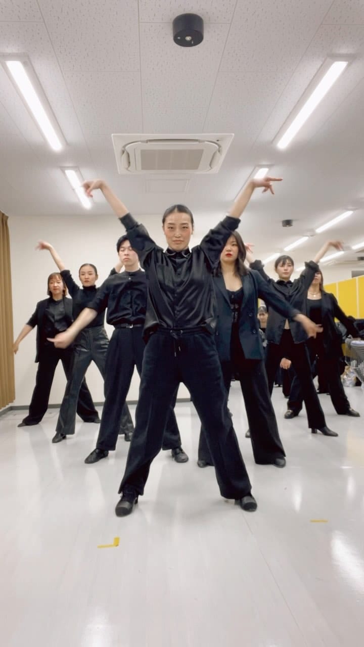 Post 8 by Mizuki Jane Flamingo on Instagram (video)
