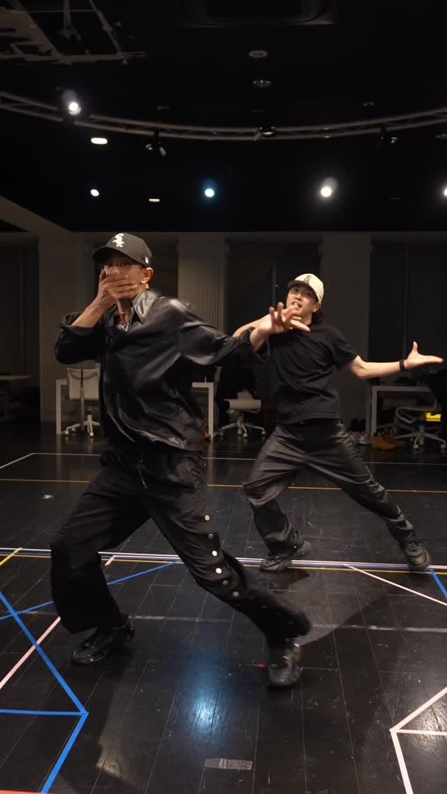 Post 9 by @shun_babytwiggz on Instagram (video)