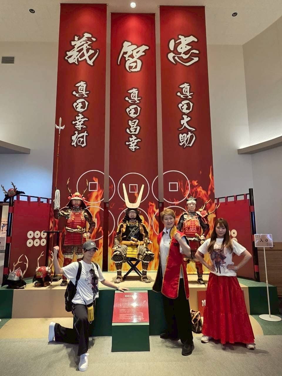 Post 5 by 妃那 マリカ on Instagram (carousel)