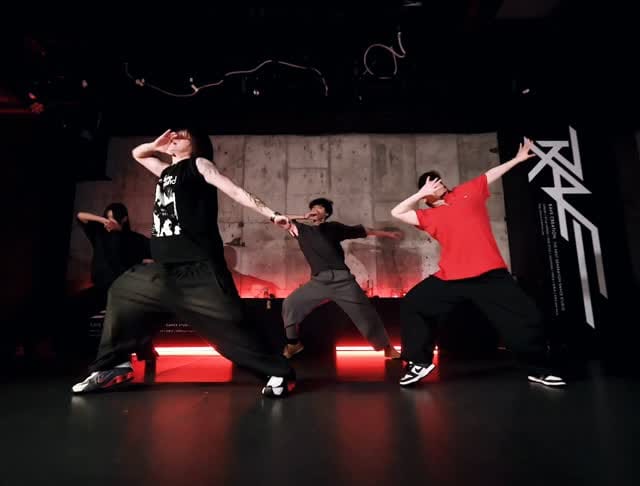 Post 3 by Shinya on Instagram (video)