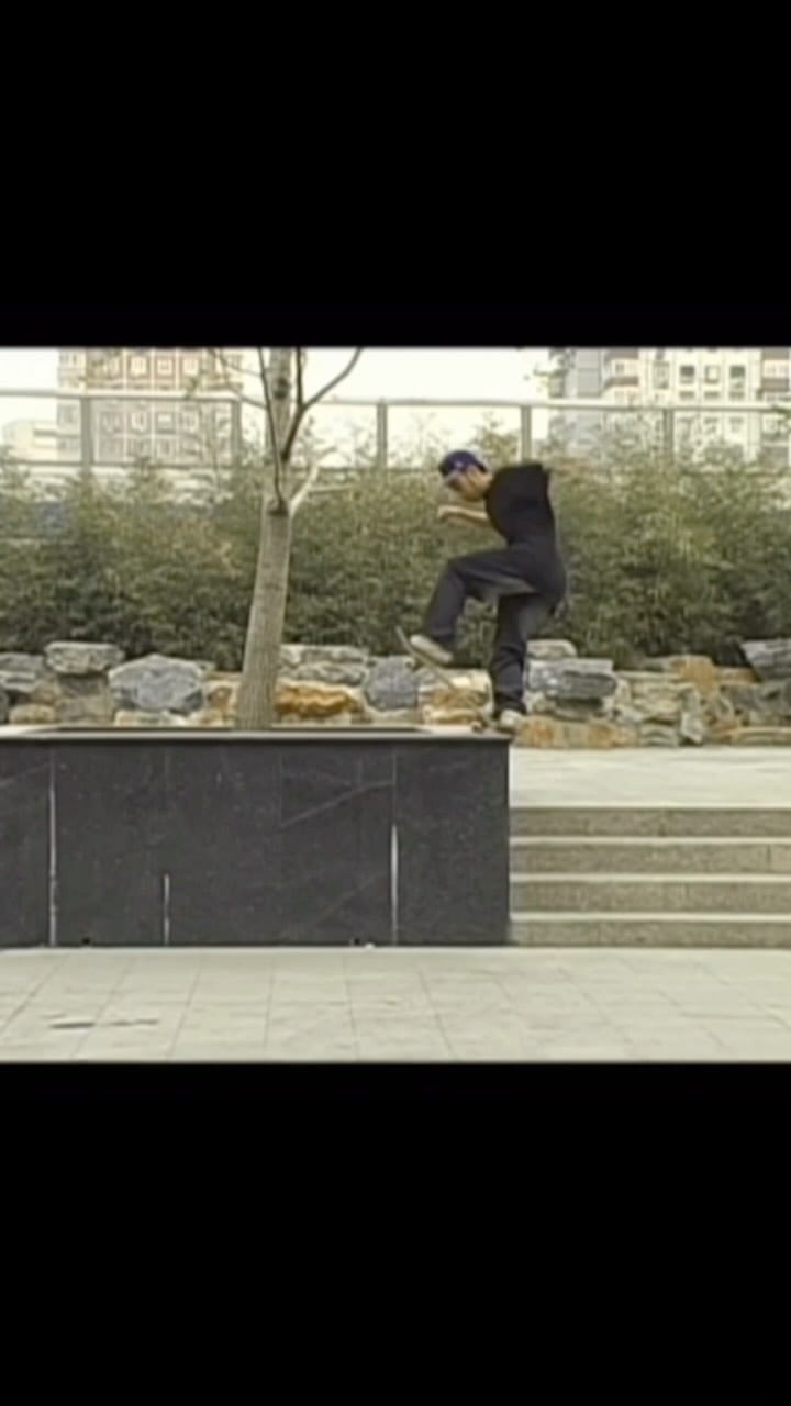Post 9 by 荒畑 潤一 on Instagram (video)