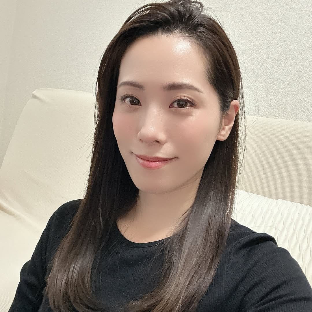 Post 8 by 鈴木かなえ (Kanae Suzuki) on Instagram (image)
