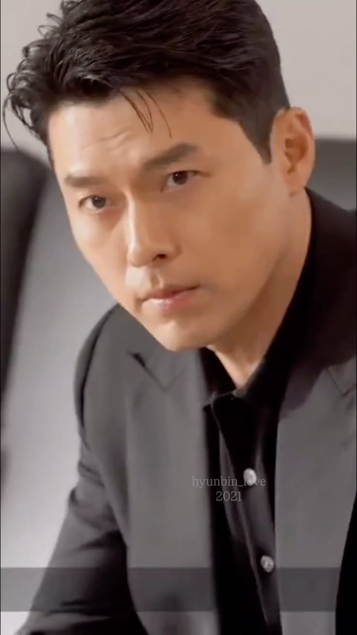 Post 6 by hyunbin_love2021💕 on Instagram (video)
