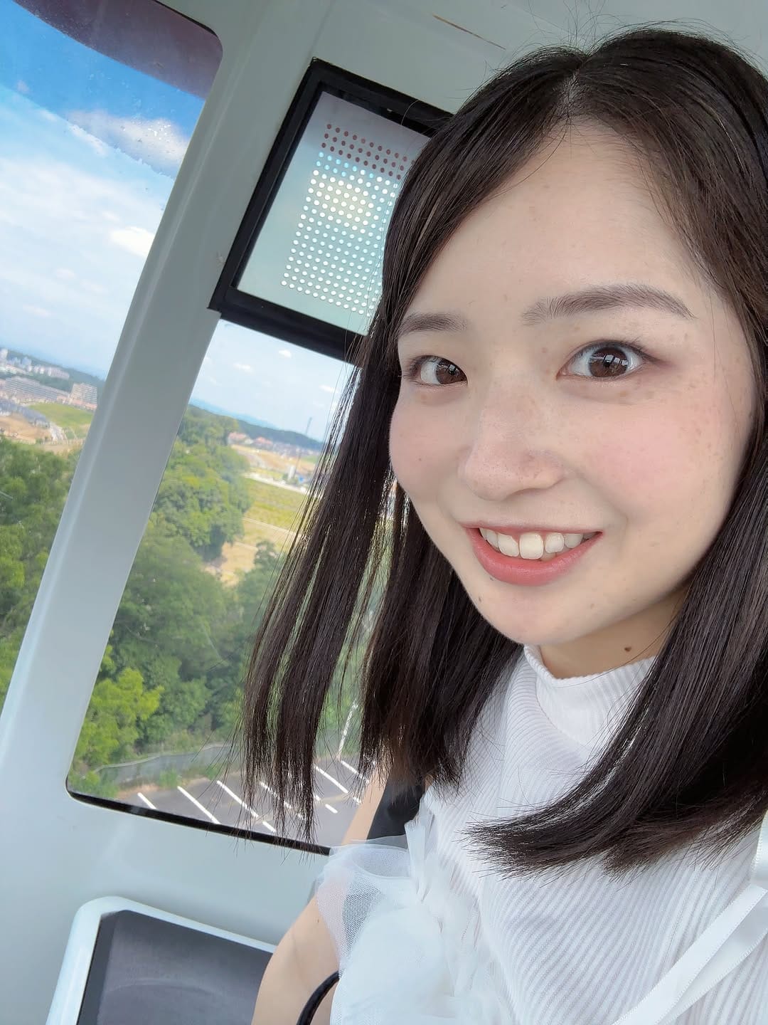 Post 4 by 中村 麗奈/Nakamura Rena on Instagram (carousel)