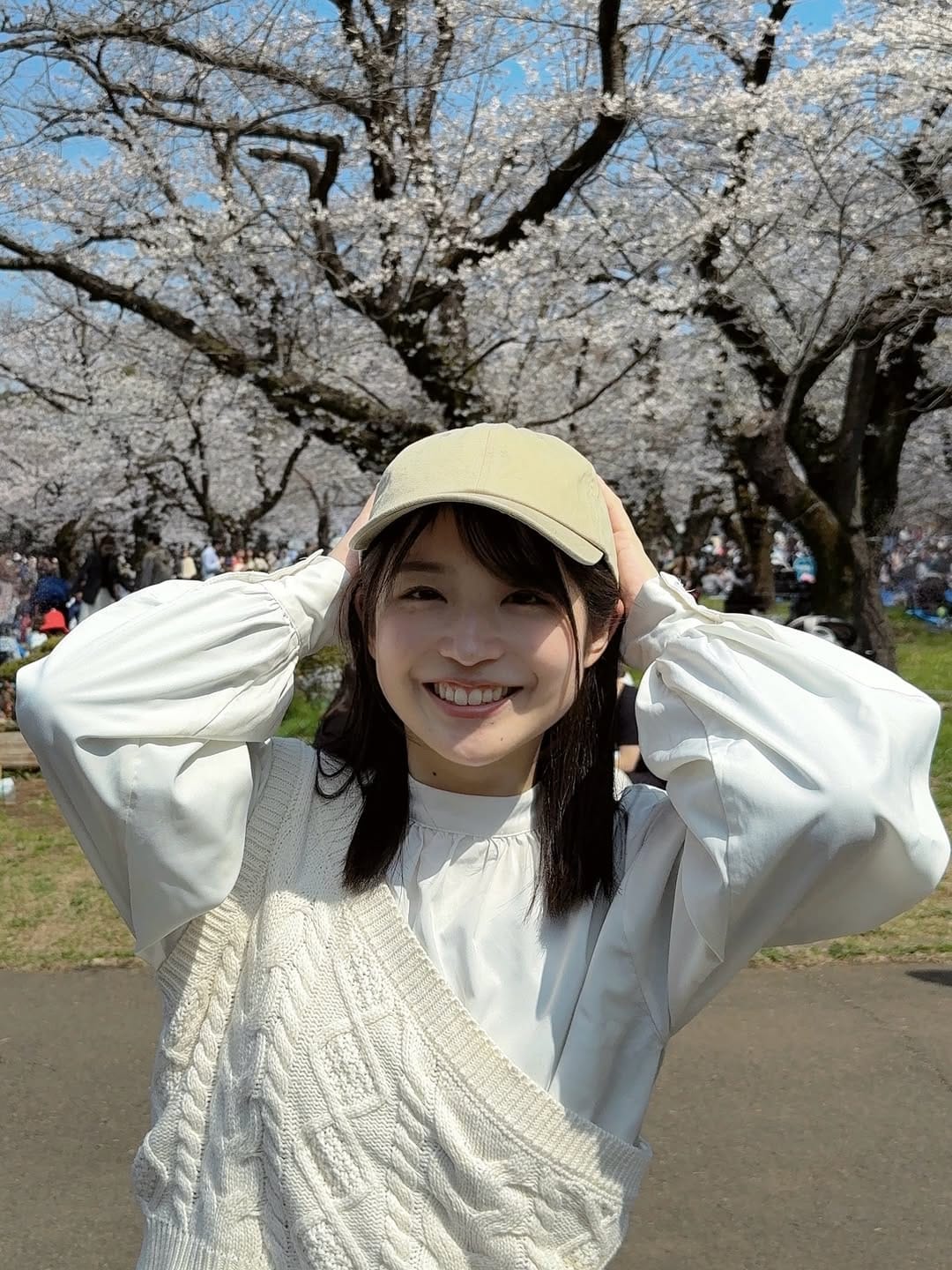 Post 10 by 中村 麗奈/Nakamura Rena on Instagram (carousel)