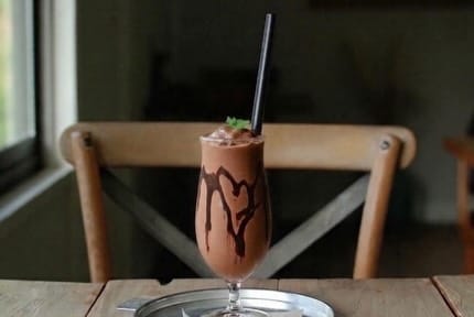 Post 1 by EALY CAFE on Instagram (carousel)