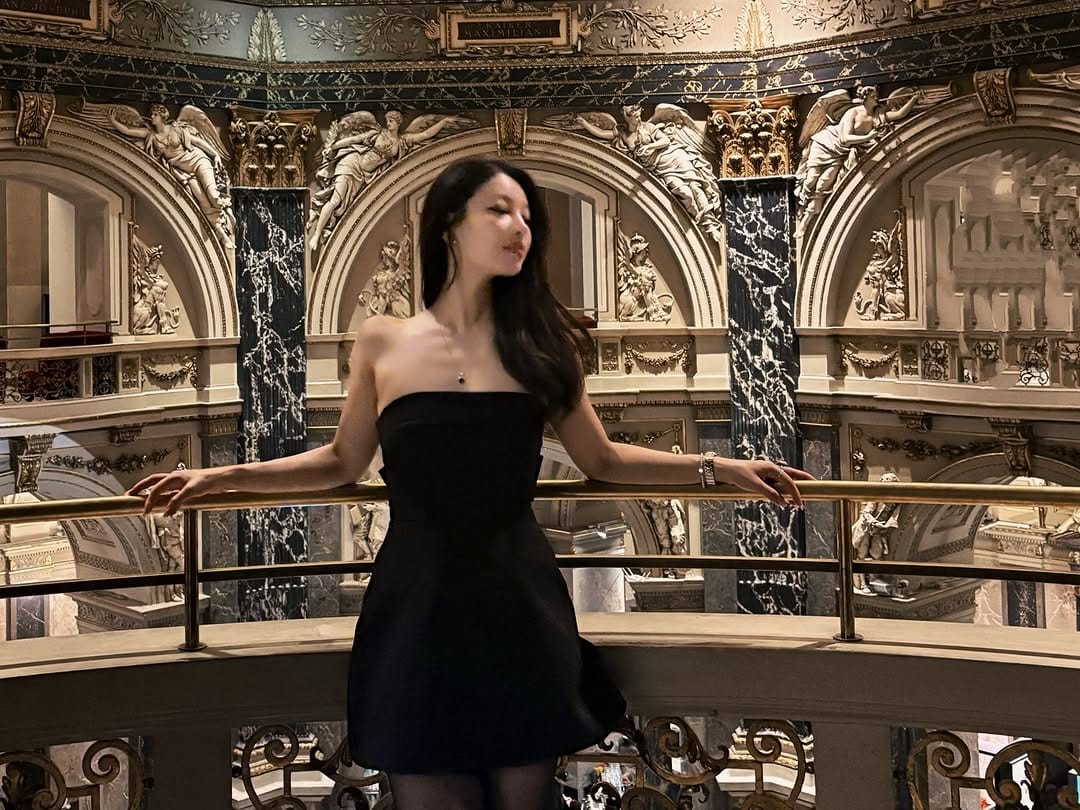 Post 9 by Leena on Instagram (carousel)