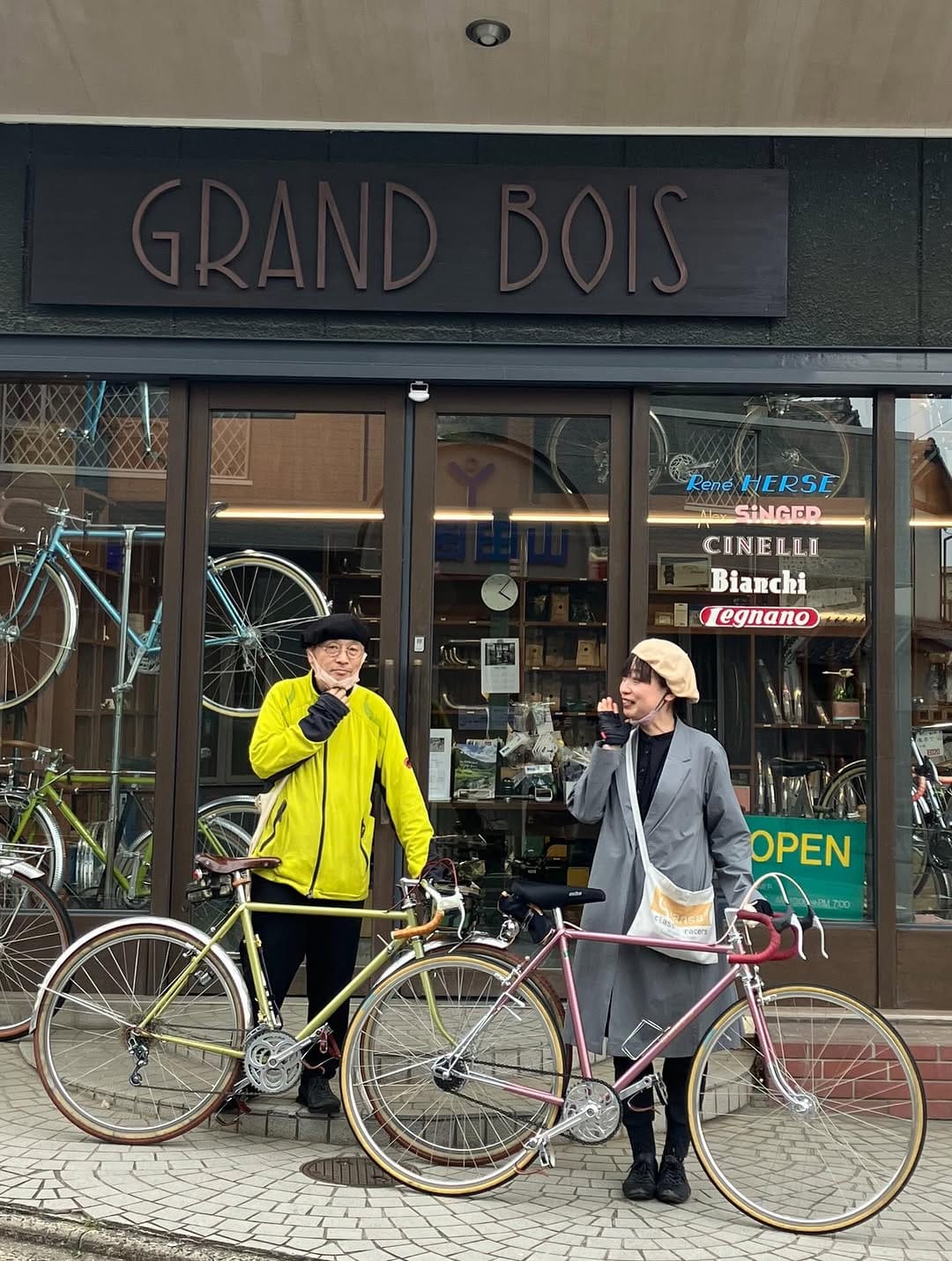 Post 6 by I's BICYCLE/Cycles GRANDBOIS on Instagram (carousel)
