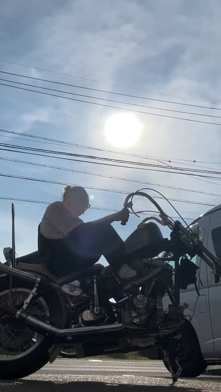 Post 2 by heichopshop on Instagram (video)