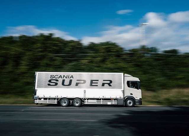 Post 4 by Scania Japan on Instagram (image)