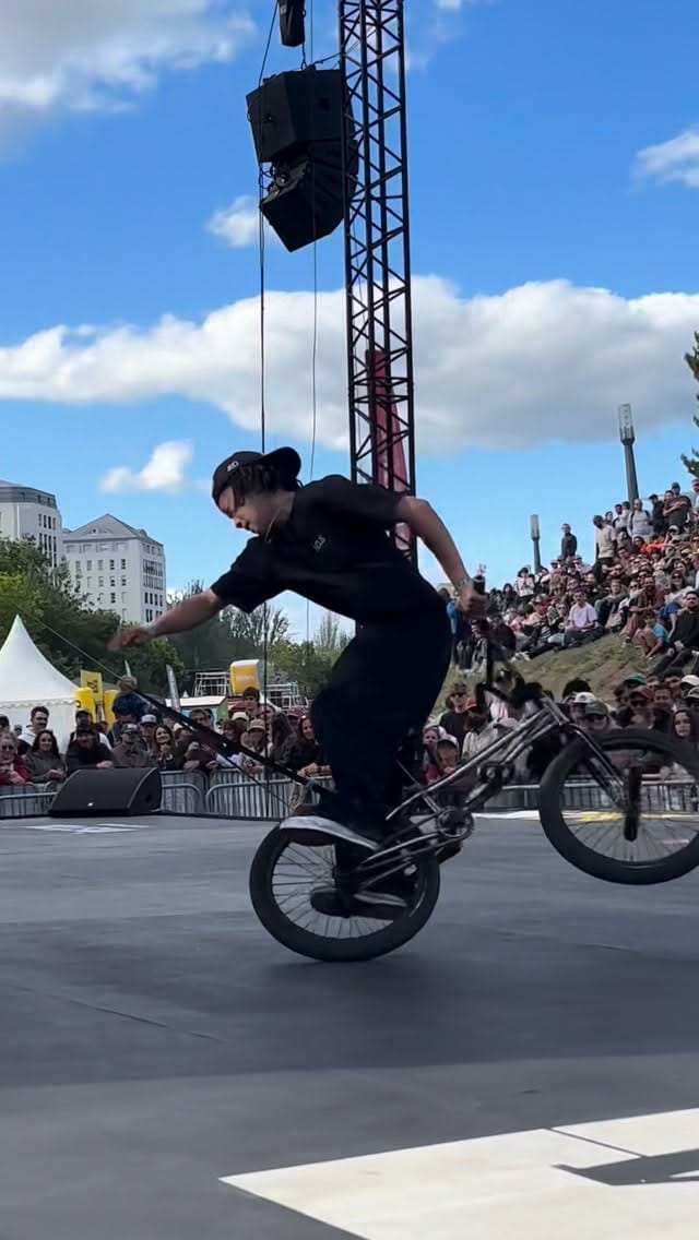Post 10 by Uehara Hiroshi on Instagram (video)