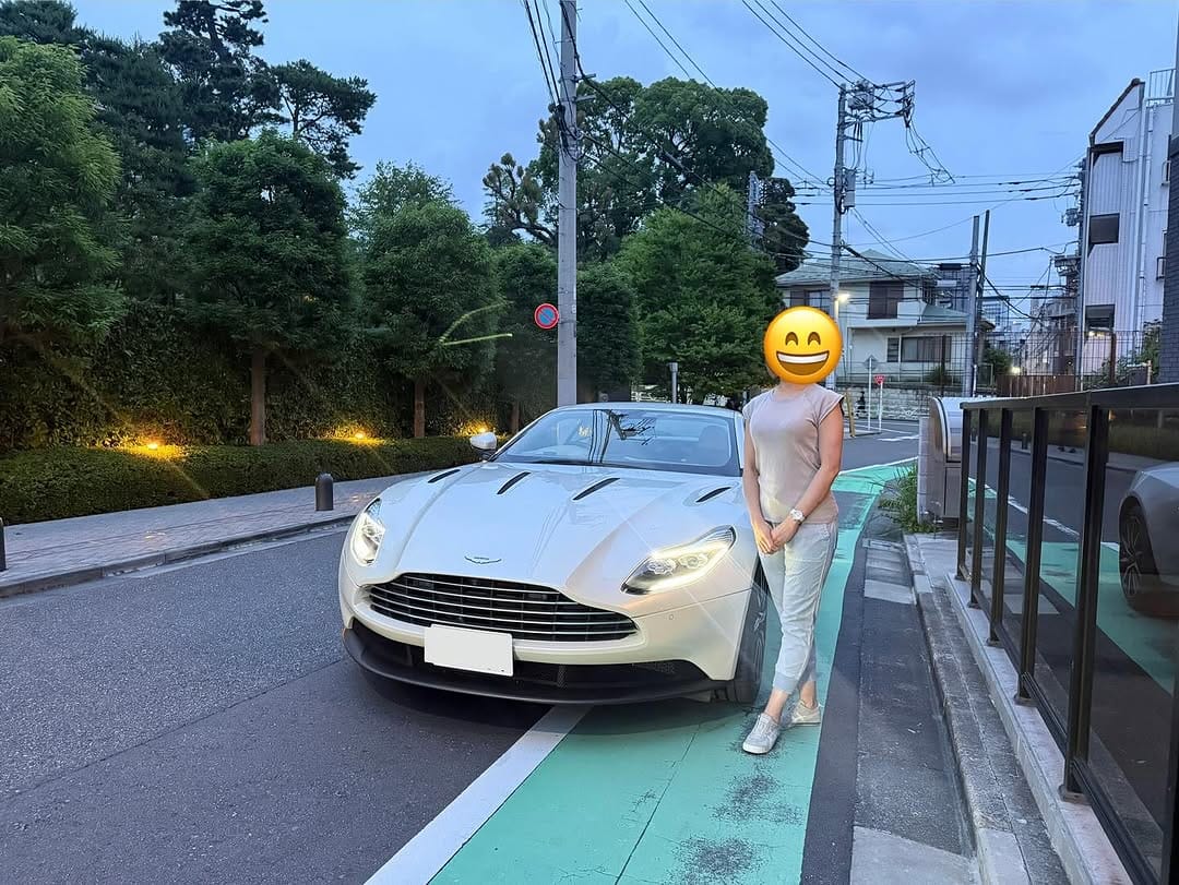 Post 4 by BESPOKES TOKYO on Instagram (carousel)