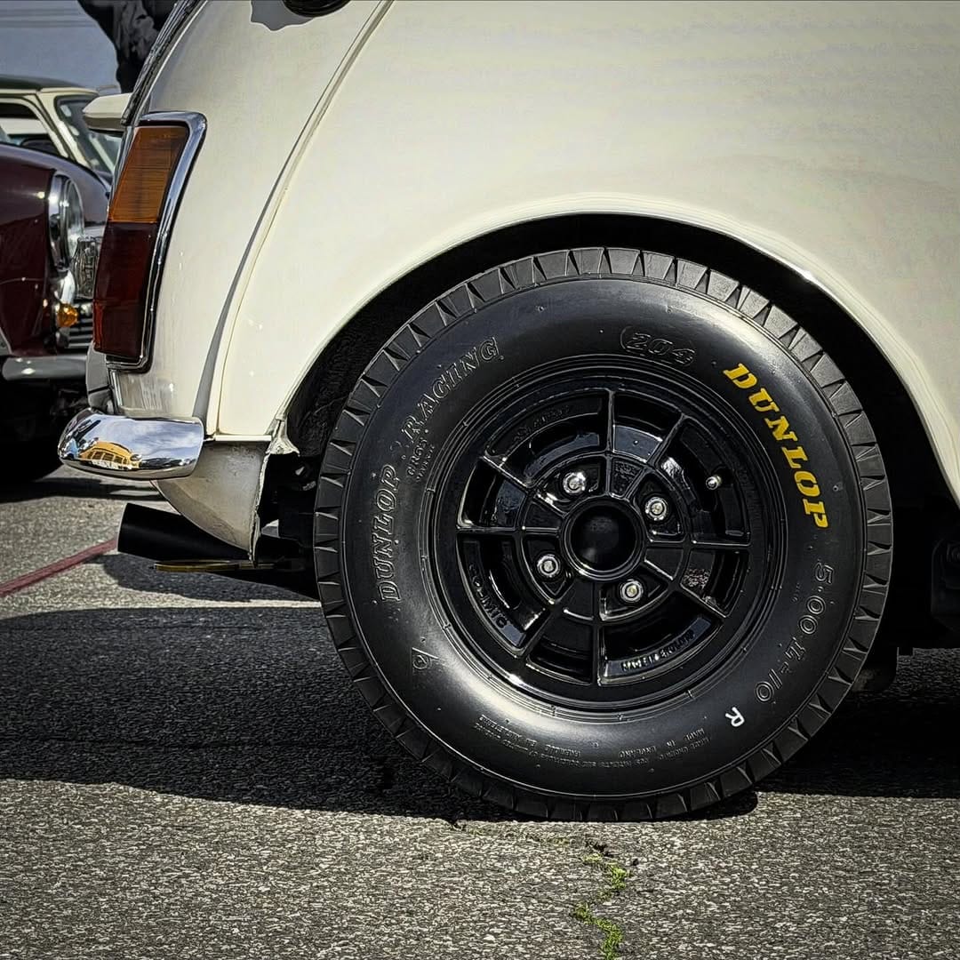 Post 9 by Classic Minis Japan on Instagram (image)