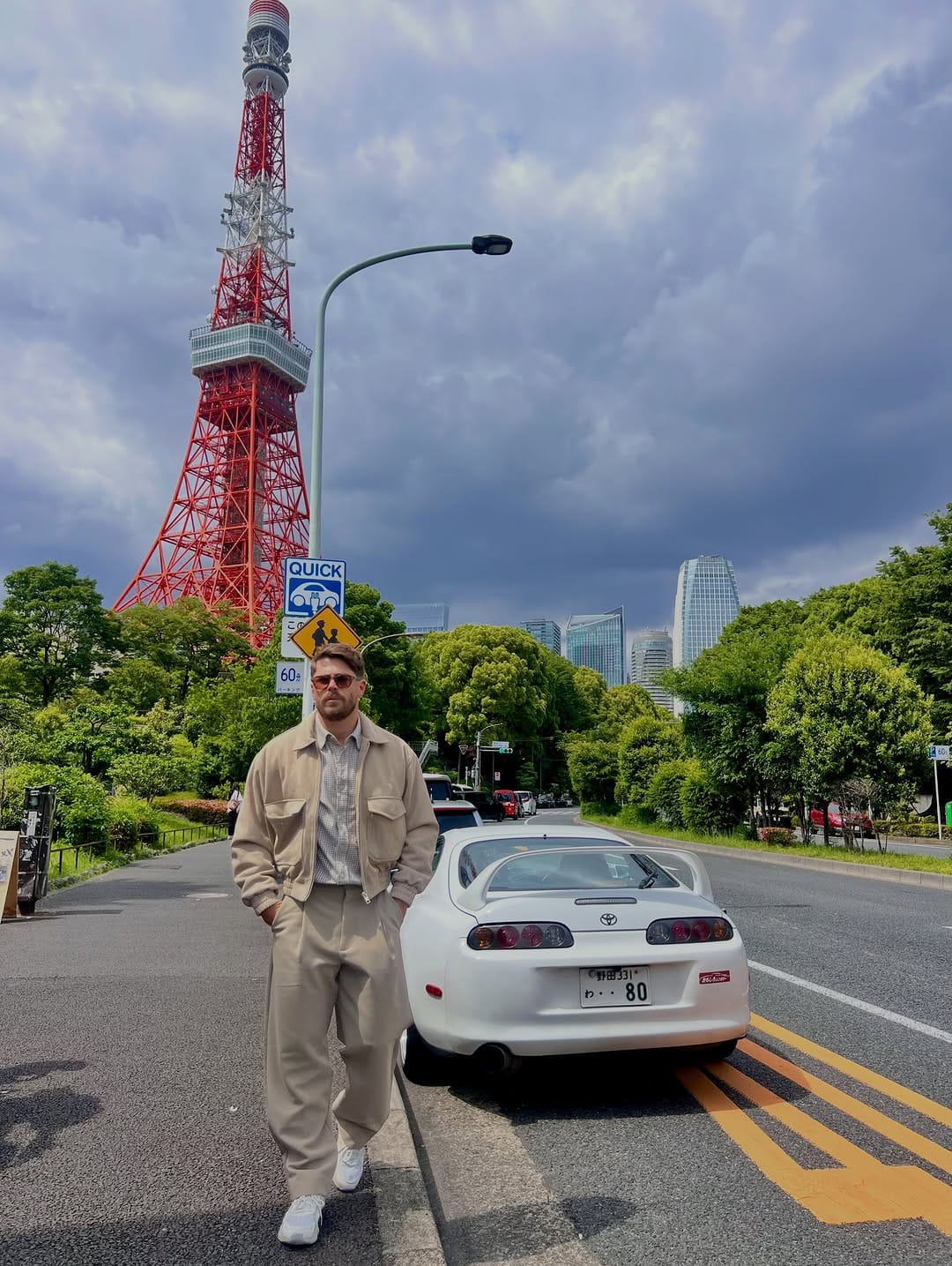 Post 4 by おもしろレンタカー on Instagram (carousel)