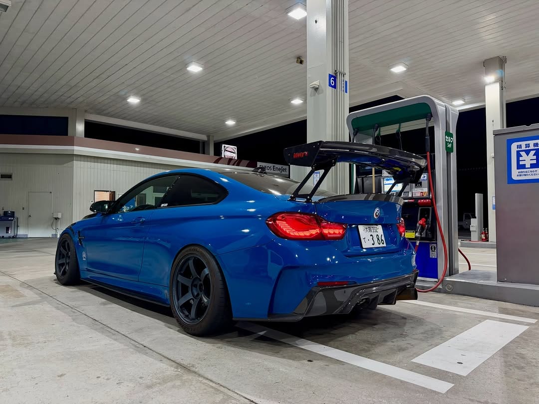 Post 1 by Glück Racing on Instagram (carousel)