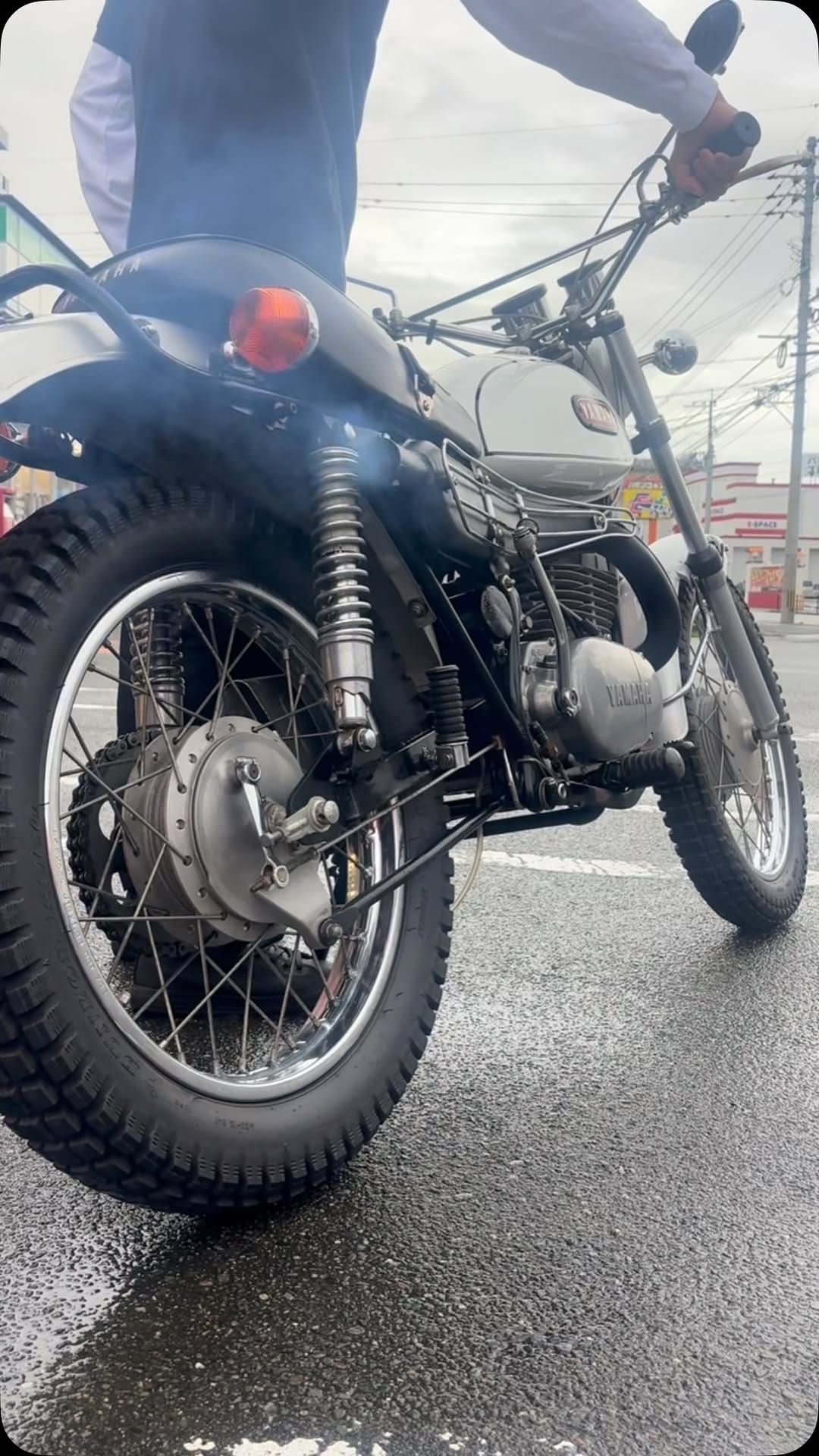 Post 5 by ウエマツ九州/絶版バイク専門店 on Instagram (video)