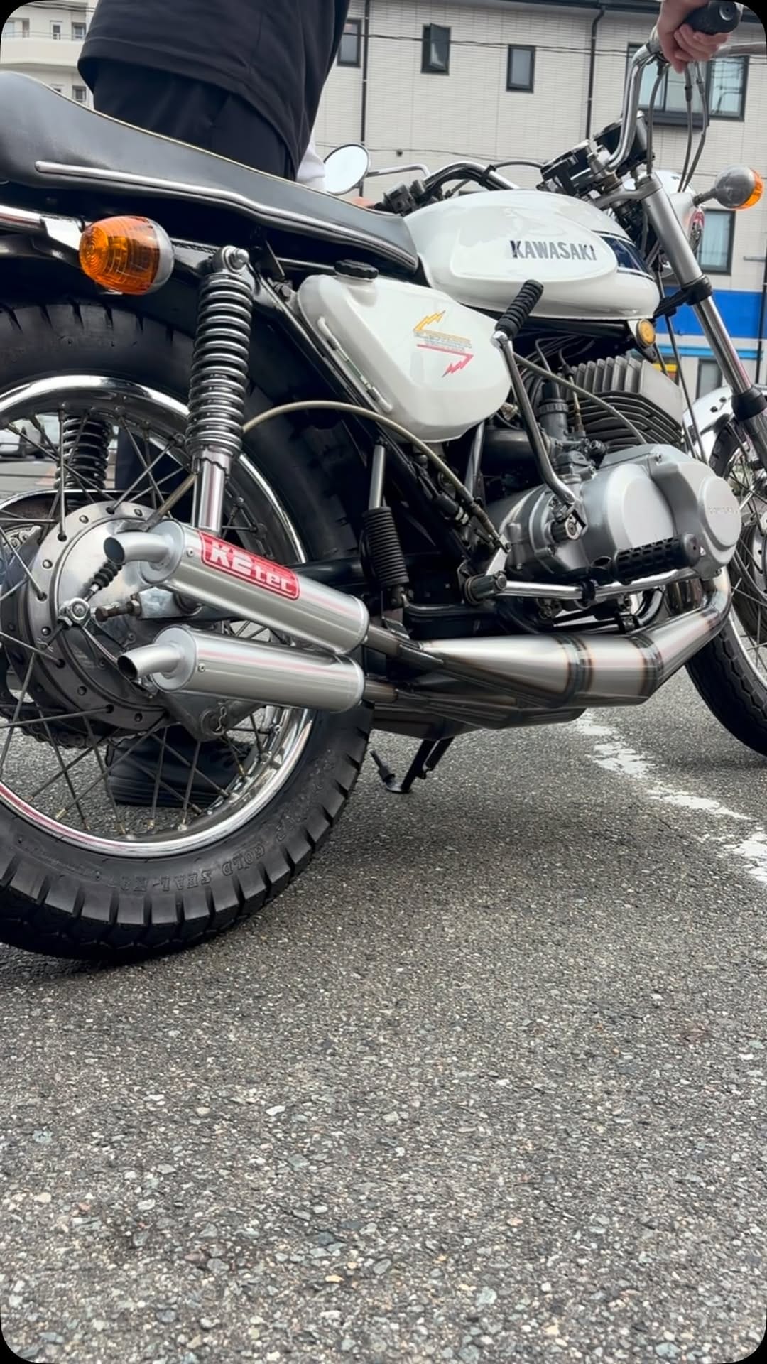 Post 1 by ウエマツ九州/絶版バイク専門店 on Instagram (video)