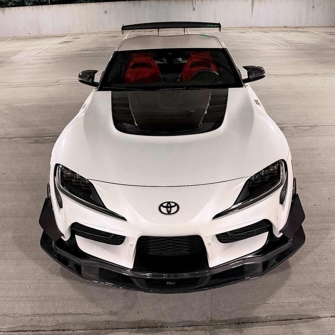 Post 8 by @gundam_gr_supra on Instagram (carousel)