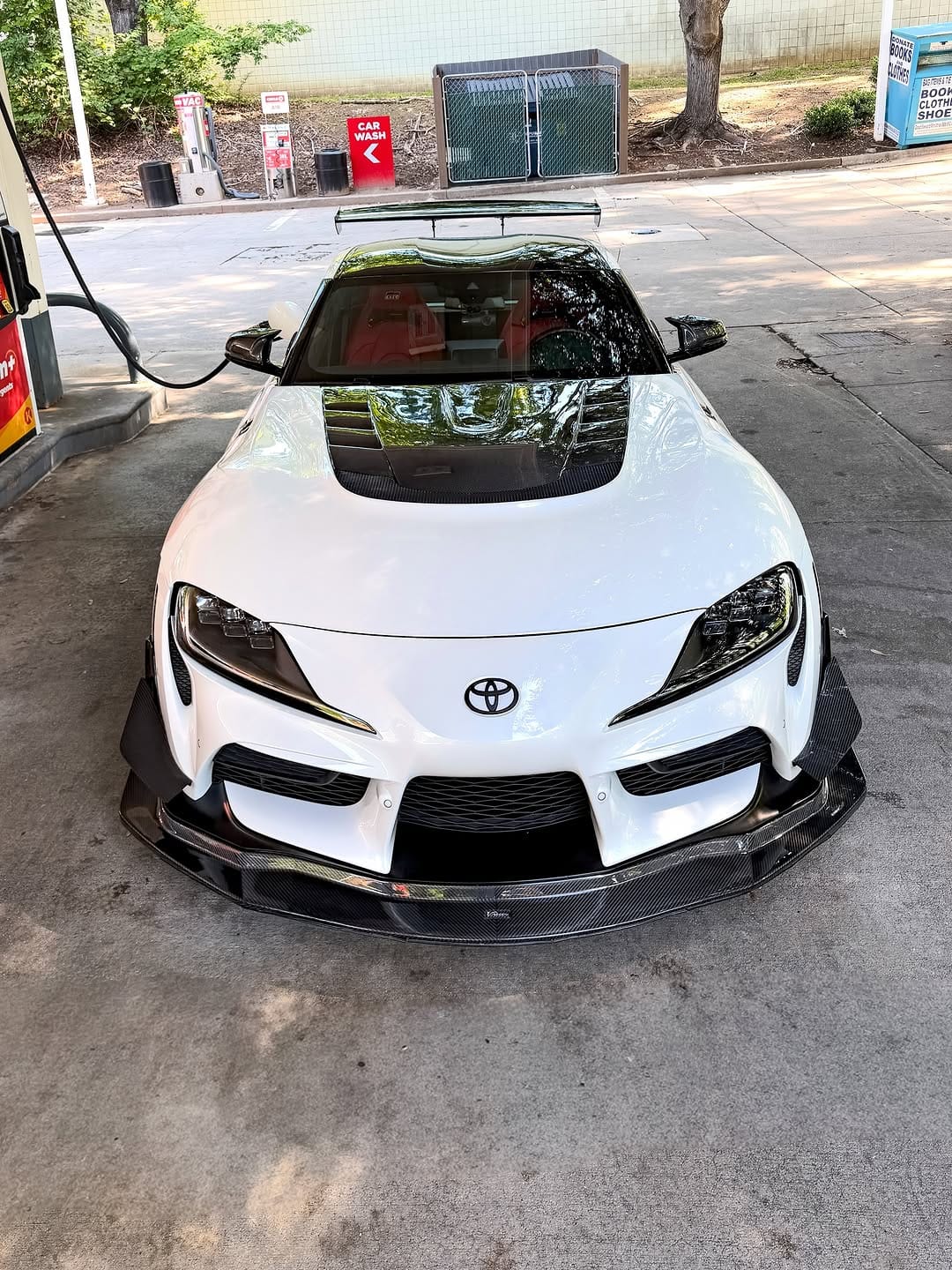 Post 5 by @gundam_gr_supra on Instagram (carousel)