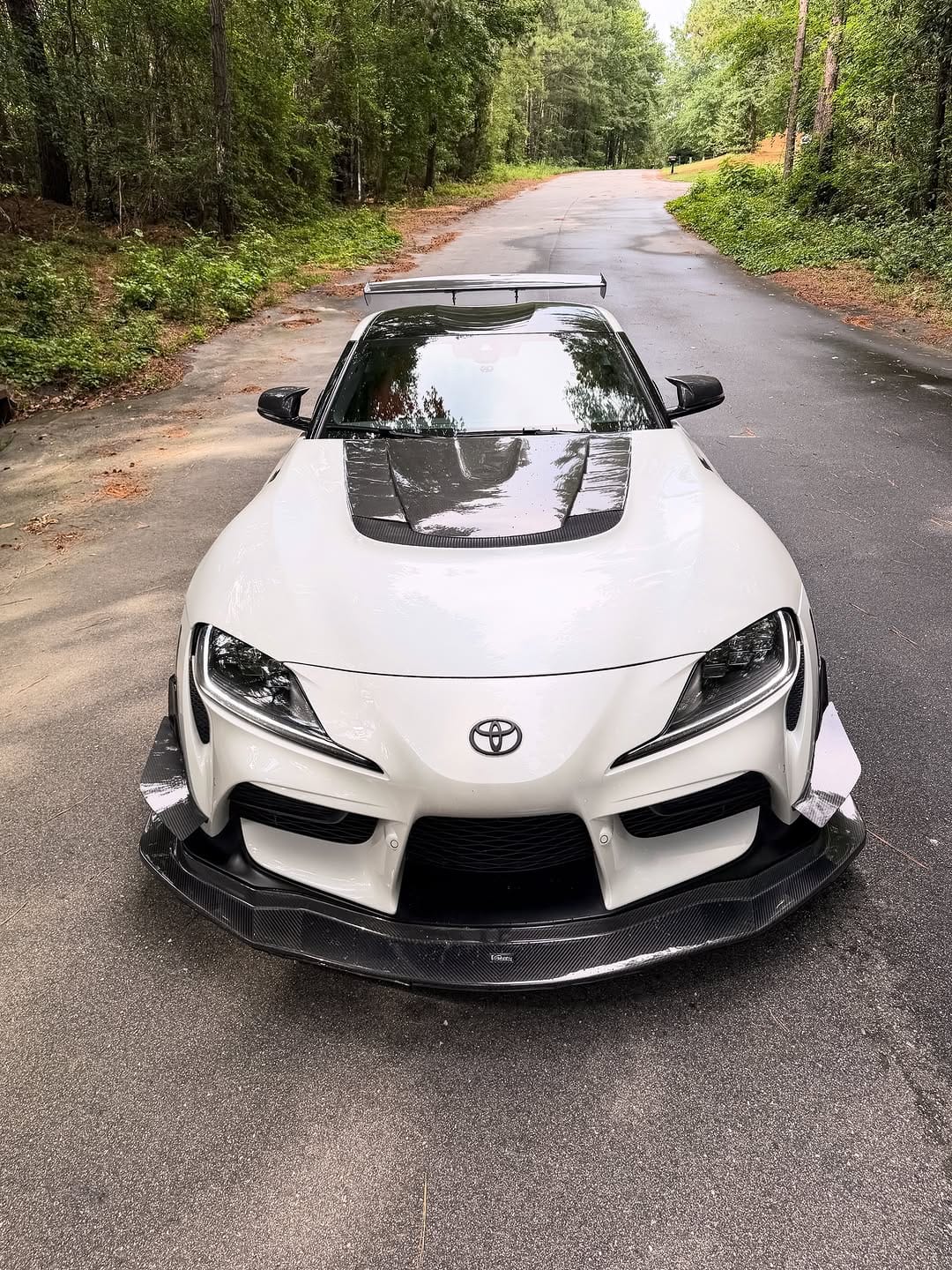 Post 1 by @gundam_gr_supra on Instagram (carousel)