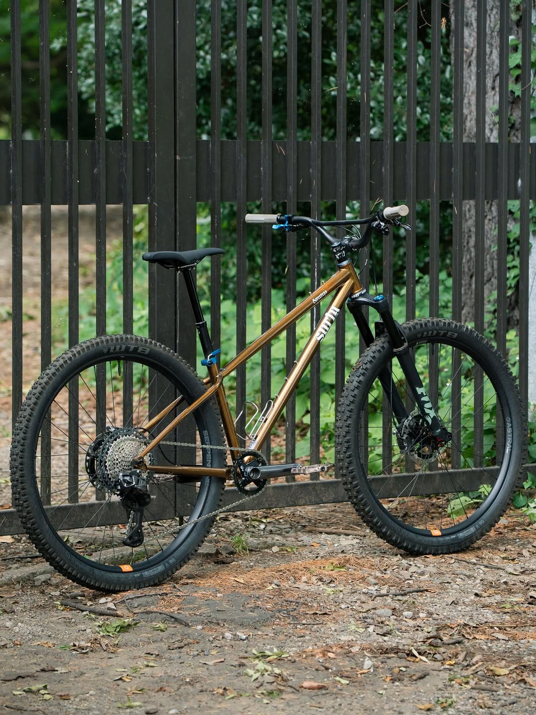 Post 5 by BLUE LUG bike shop on Instagram (carousel)