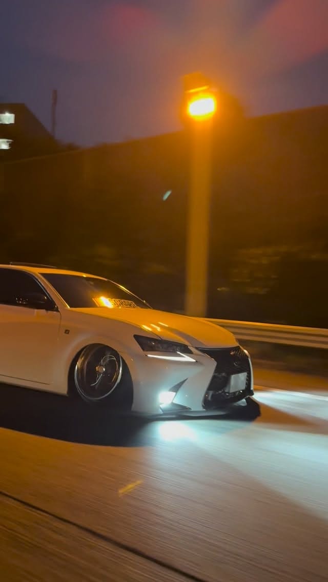 Post 8 by 📍Worldwide on Instagram (video)