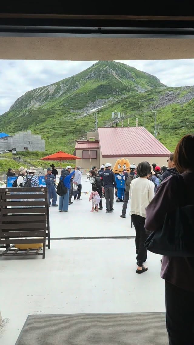 Post 2 by 【公式】立山黒部アルペンルートTateyama Kurobe Alpine Route on Instagram (video)
