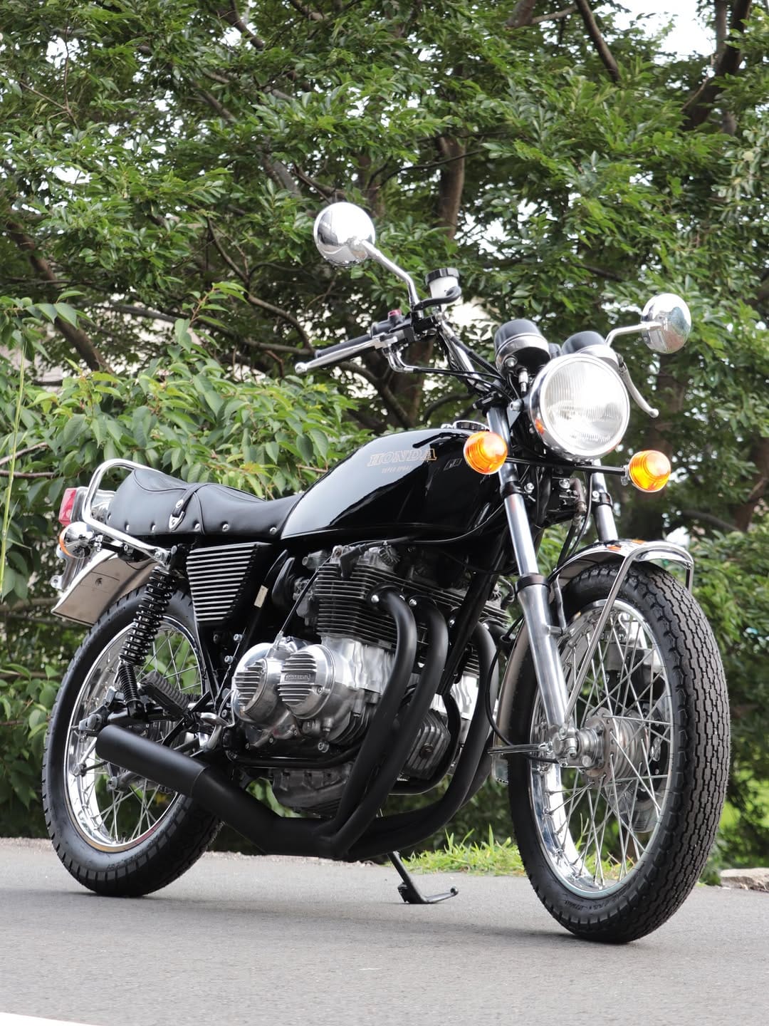 Post 10 by ウエマツ東京本社／絶版バイク専門店 on Instagram (carousel)