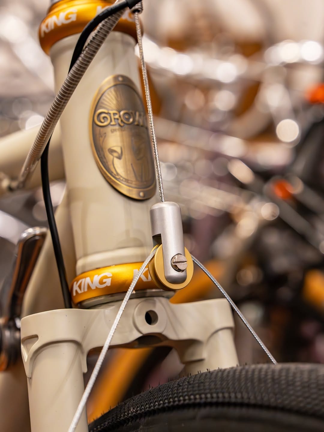 Post 2 by EBS KYOTO bike shop on Instagram (image)
