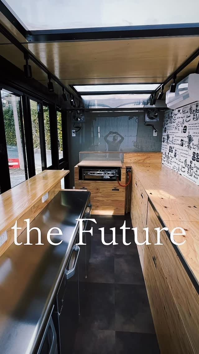 Post 10 by V-BUS®︎-Mobile Brand-OFFICIAL on Instagram (video)
