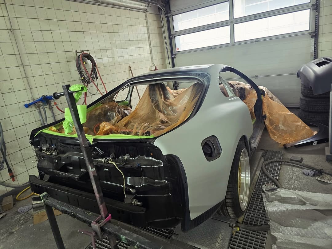Post 2 by MH Supra on Instagram (image)