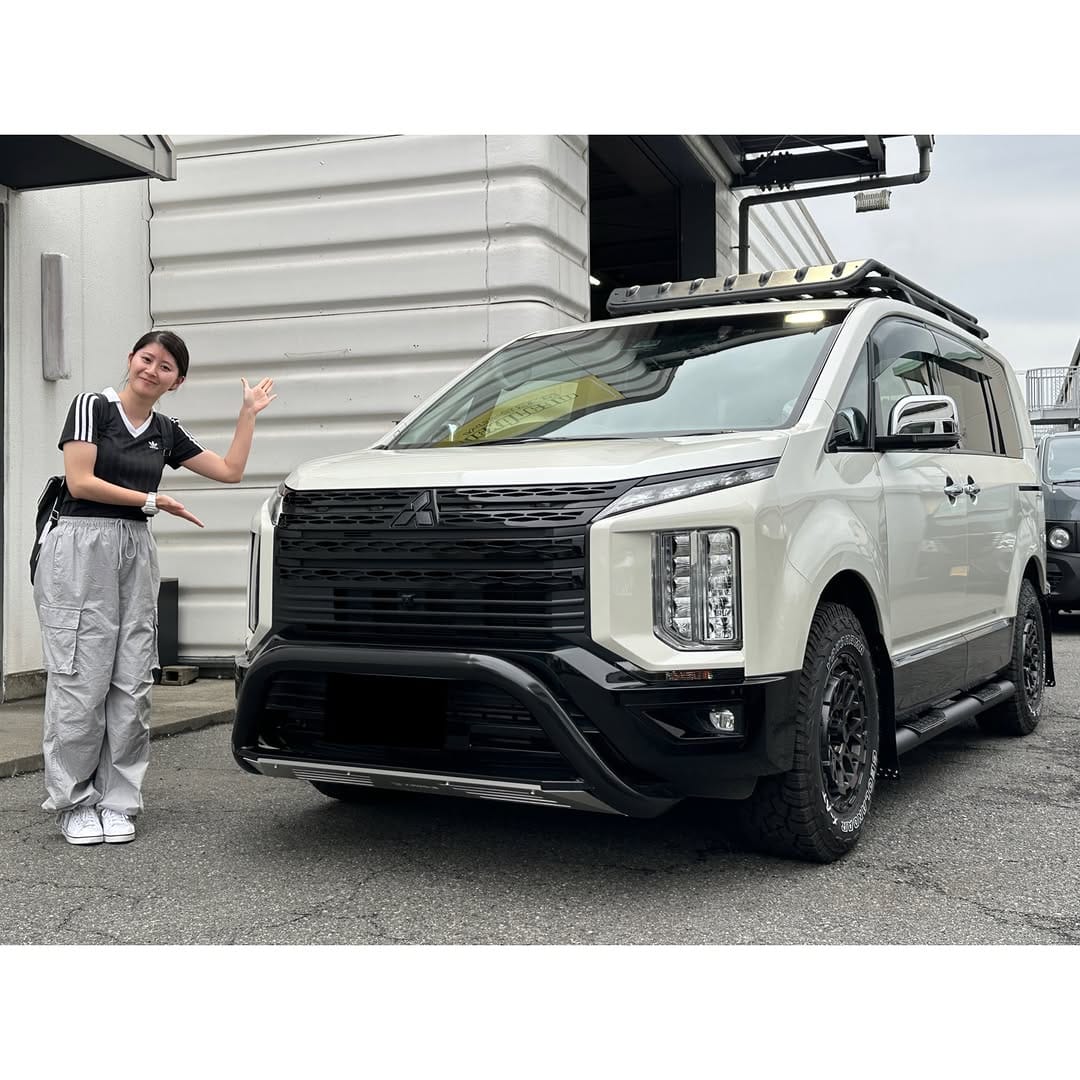 Post 2 by ハイエース専門店 フレックス・ドリーム アップル高崎店 on Instagram (carousel)