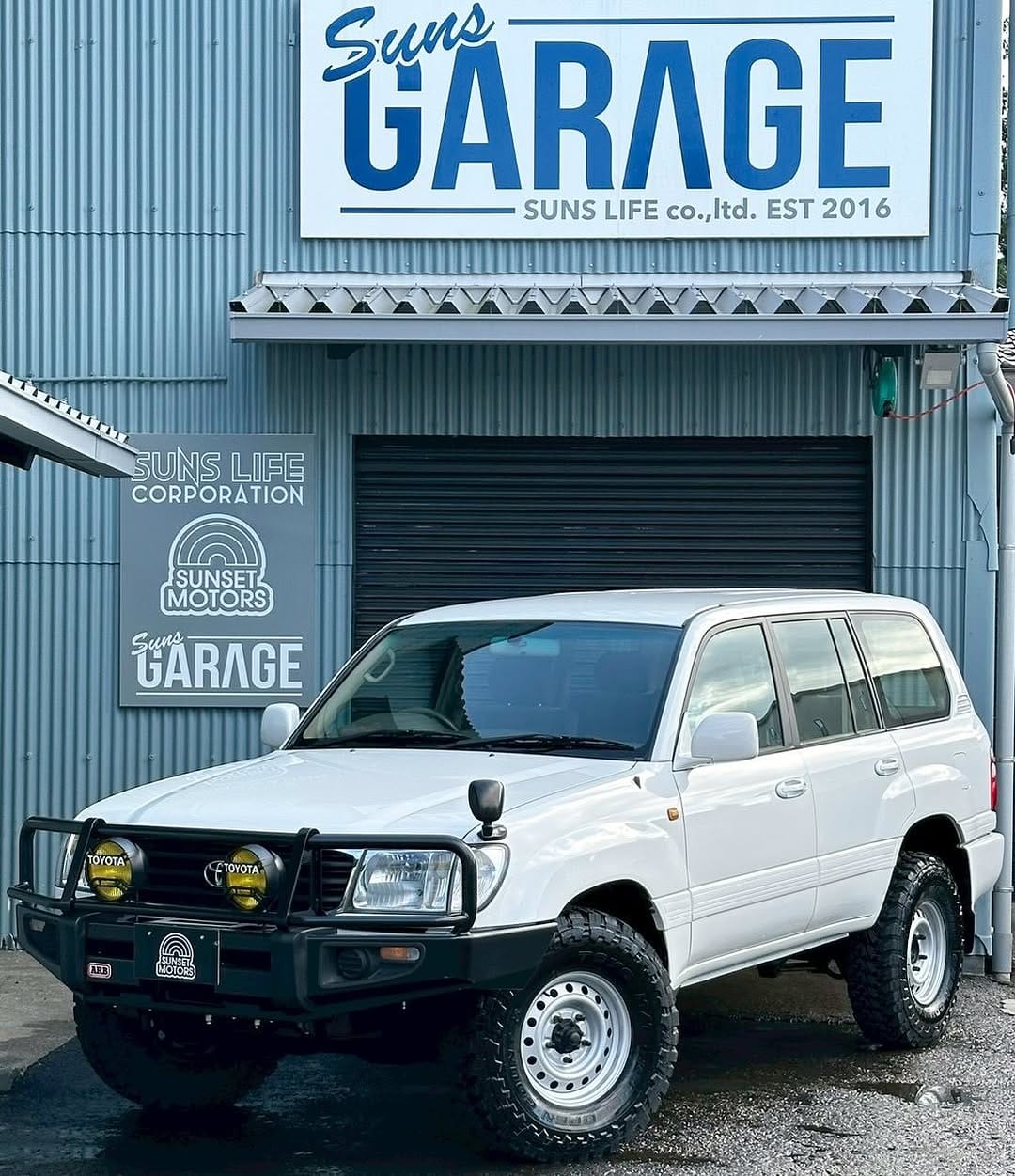 Post 6 by ✴︎OFFICIAL  SUNSET  MOTORS✴︎ on Instagram (carousel)