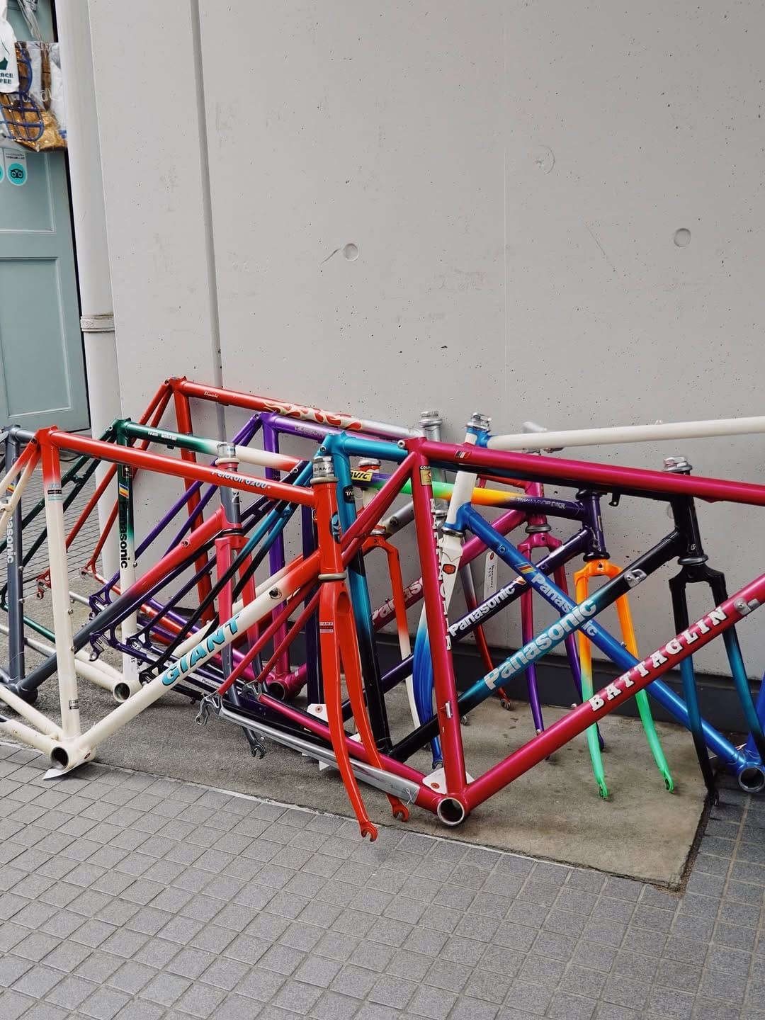 Post 10 by ONO WHEEL on Instagram (carousel)