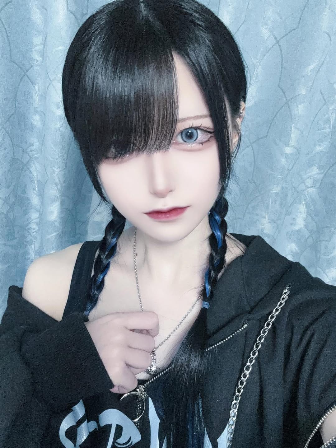 Post 7 by あおい on Instagram (carousel)