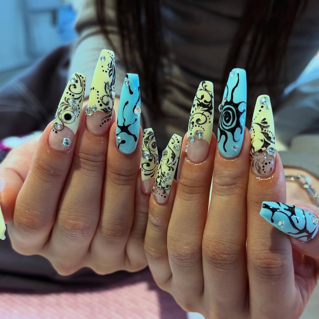 Post 9 by 𝕗𝕦𝕣𝕓𝕪☆☆☆ on Instagram (carousel)