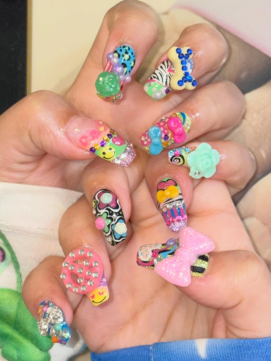 Post 3 by 𝕗𝕦𝕣𝕓𝕪☆☆☆ on Instagram (carousel)