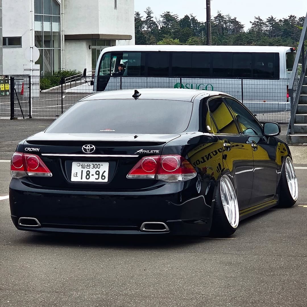 Post 3 by レイ on Instagram (image)
