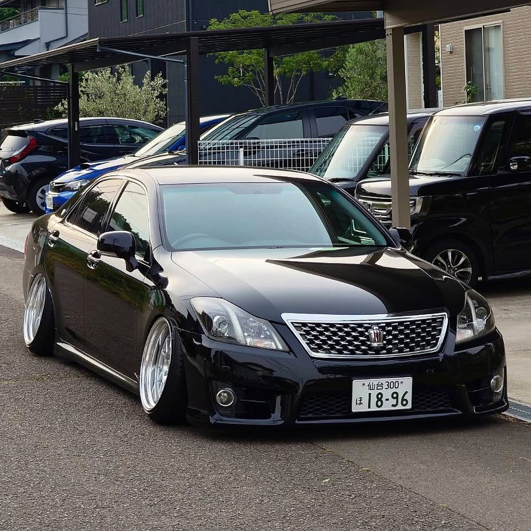 Post 2 by レイ on Instagram (image)