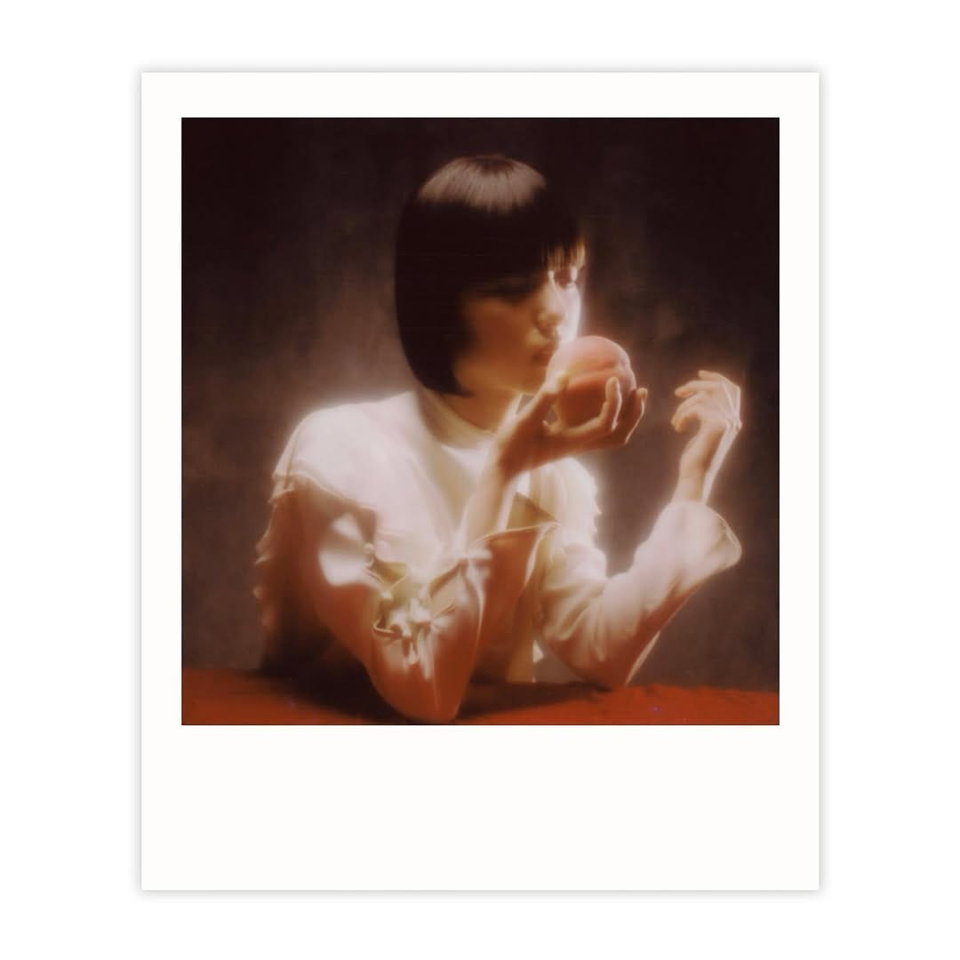 Post 2 by オゾ・カメラ on Instagram (carousel)