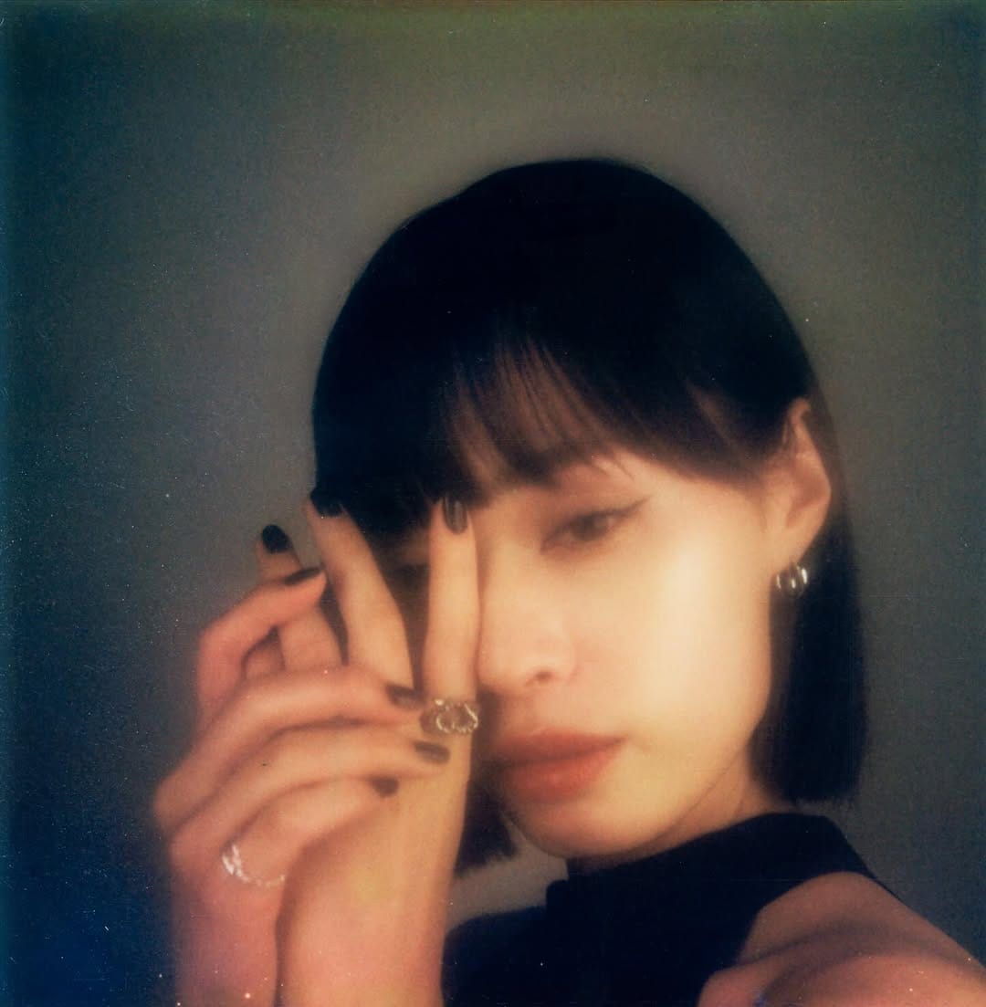 Post 4 by オゾ・カメラ on Instagram (image)