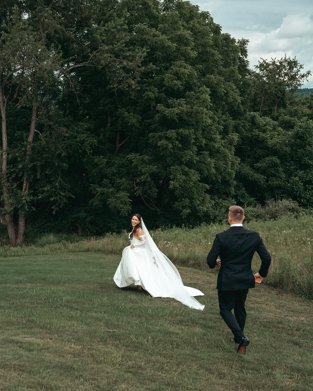 Post 1 by Caroline Stiers — Ohio + NYC Based Destination Photographer on Instagram (carousel)
