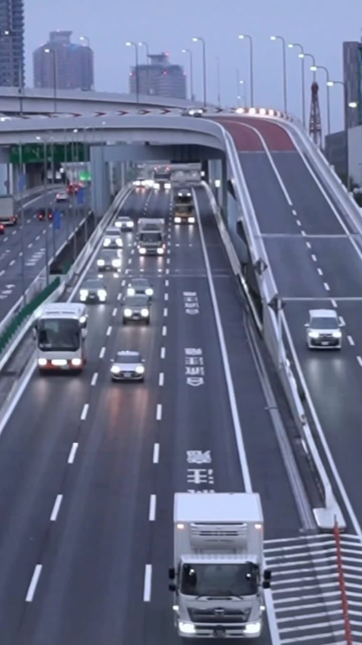 Post 8 by 日本の景色 on Instagram (video)