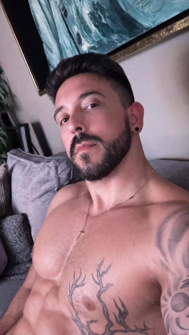 Post 8 by Ramses Navcarro on Instagram (video)
