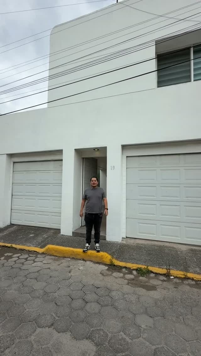 Post 2 by 𝐁𝐢𝐯𝐞𝐧𝐭𝐚 𝐈𝐧𝐦𝐨𝐛𝐢𝐥𝐢𝐚𝐫𝐢𝐚 🏠 on Instagram (video)